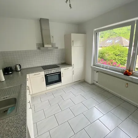 Neu: Zum Nussbaum - Landhausstil & Moseltalblick *
