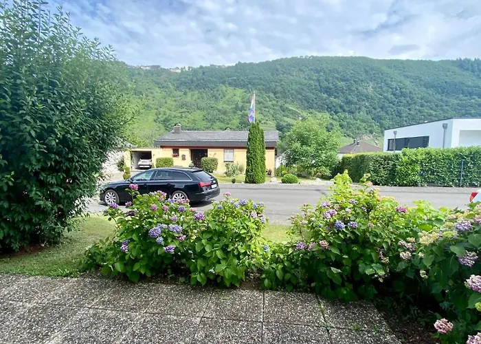 Zum Nussbaum - Landhausstil & Moseltalblick Apartman Traben-Trarbach